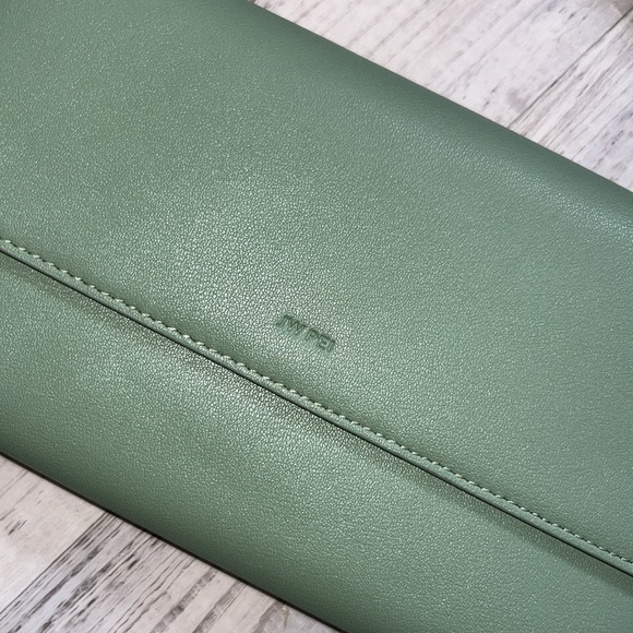 JW PEI wallet purse/crossbody💚💚 - Picture 2 of 6